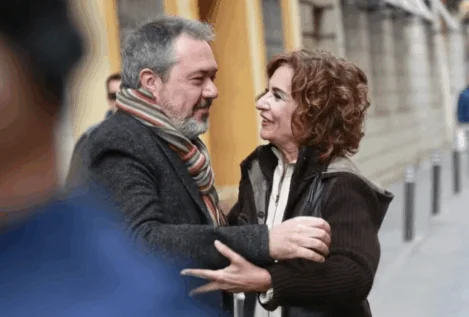 El PSOE planea dar un 'sablazo' fiscal de 1.400 millones al contribuyente andaluz