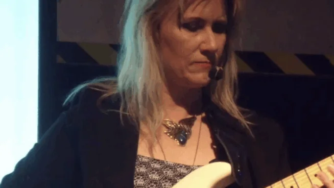 Jennifer Batten y Lenny Jay: los nigromantes de Michael Jackson