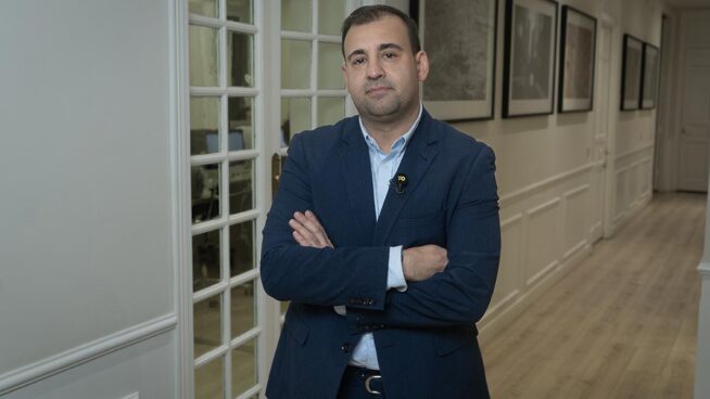 VÍDEO | Una empresa del fuel vinculada al exchófer de Sánchez transfirió 2,1 millones a Portugal