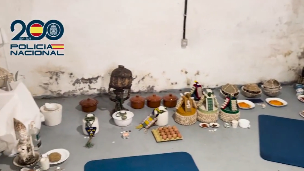 Detienen a cinco personas y desmantelan una secta de rituales santeros en Canarias