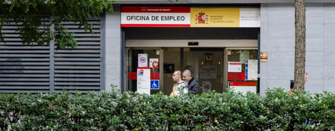 Los mayores de 55 años sufren por vez primera más paro que el resto con empleos precarios