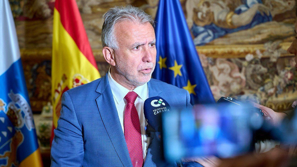 Torres asegura que Sánchez seguirá porque tiene un mandato de mayoría parlamentaria