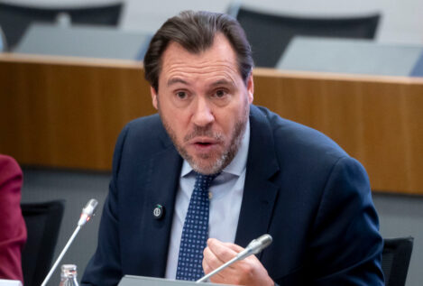 El Gobierno defiende que ADIF ascienda a la pareja de uno de sus altos cargos: «Es idónea»