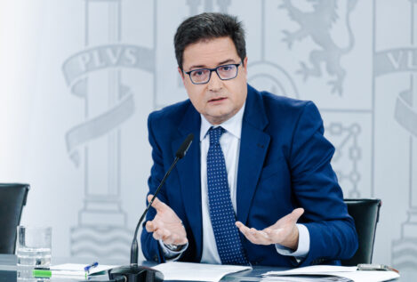 El Gobierno da vía libre a subir el sueldo de los funcionarios un 2,5% este año y un 1,5% en 2026