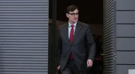 Illa prorroga las cuentas a la espera de pactar las de 2026 con ERC y Comuns