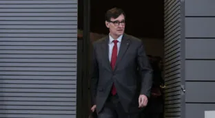 Salvador Illa sufre una osteomielitis púbica por una infección con evolución «muy favorable»