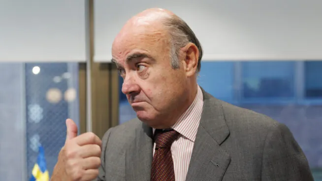 España perderá peso internacional con las salidas de Campa (EBA) y Guindos (BCE)