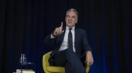 VÍDEO | Entrevista a Elías Bendodo: «A Sánchez se le ha vuelto en contra todo, incluido el muro»