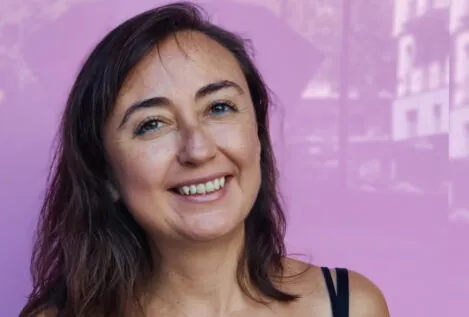 La ciudad, el miedo y una lavadora que sangra: Elvira Navarro vuelve al cuento