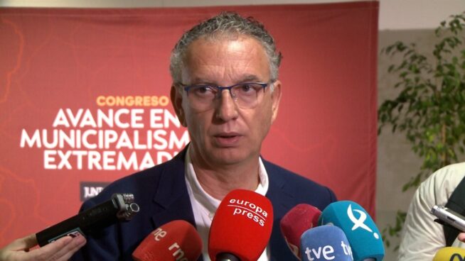 El PSOE elige al delegado de Sánchez en Extremadura para dirigir la gestora en la región