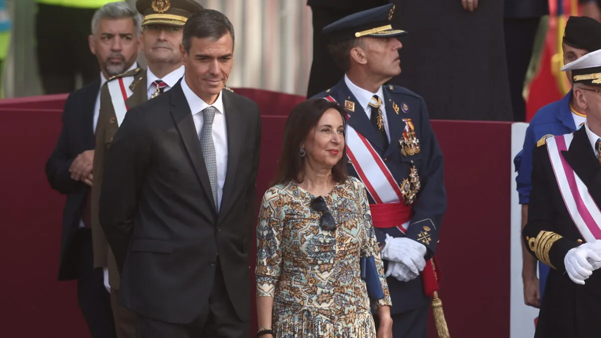 Robles ha aumentado un 80% el gasto en el desfile militar del 12 de octubre desde 2018