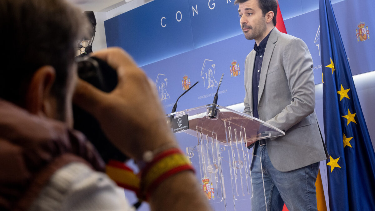 Podemos carga contra el PSOE por su «problema de corrupción» y «de machismo»