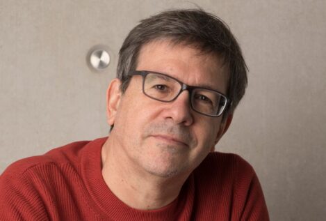 Eduardo Berti canaliza la mitología del fútbol hacia una magnífica novela de perdedores