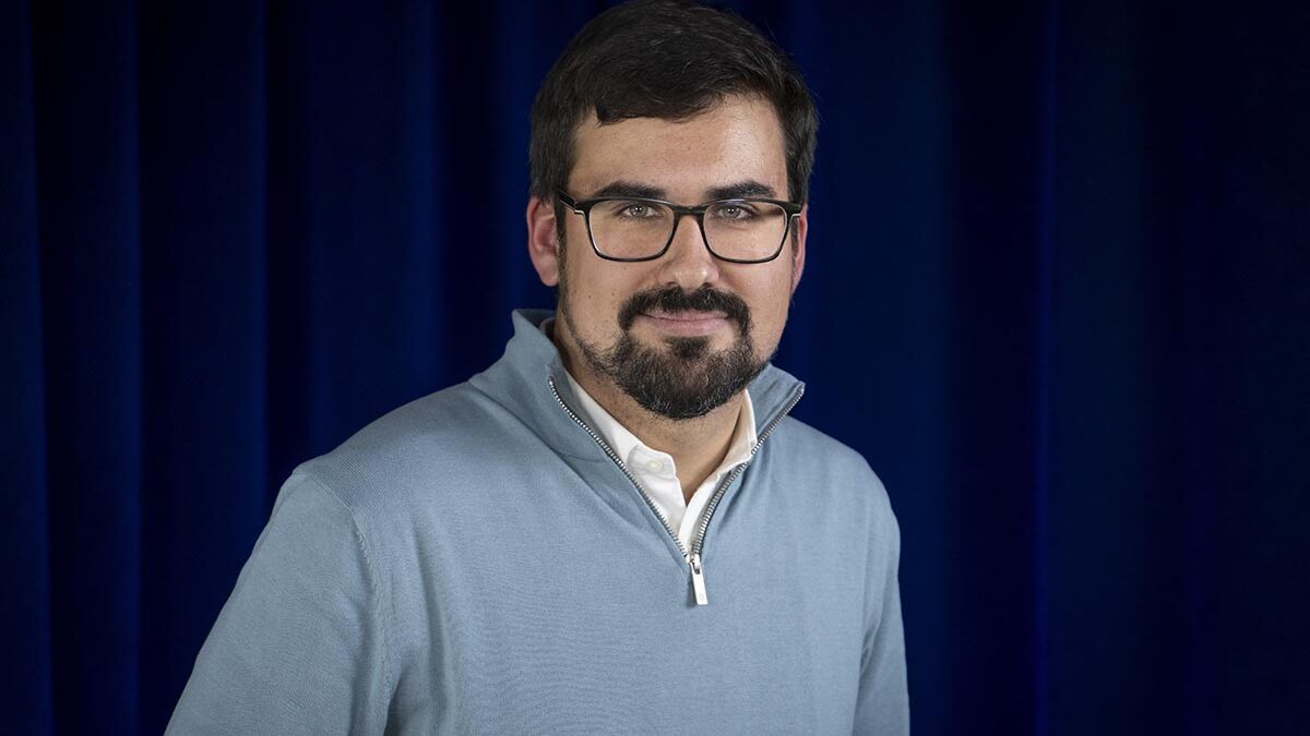 Guillermo del Valle: «La izquierda no es necesariamente lo que hace el PSOE»