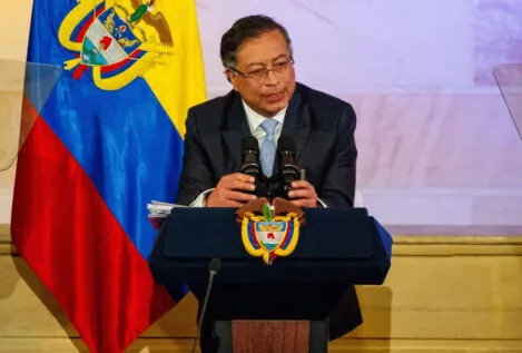 Petro llama «dictador» a Maduro pero rechaza que sea un «narcotraficante»