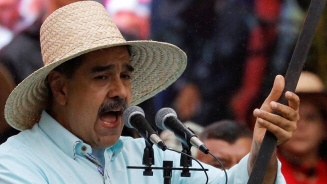 Petróleo y guerra entran en la retórica entre EEUU y Venezuela