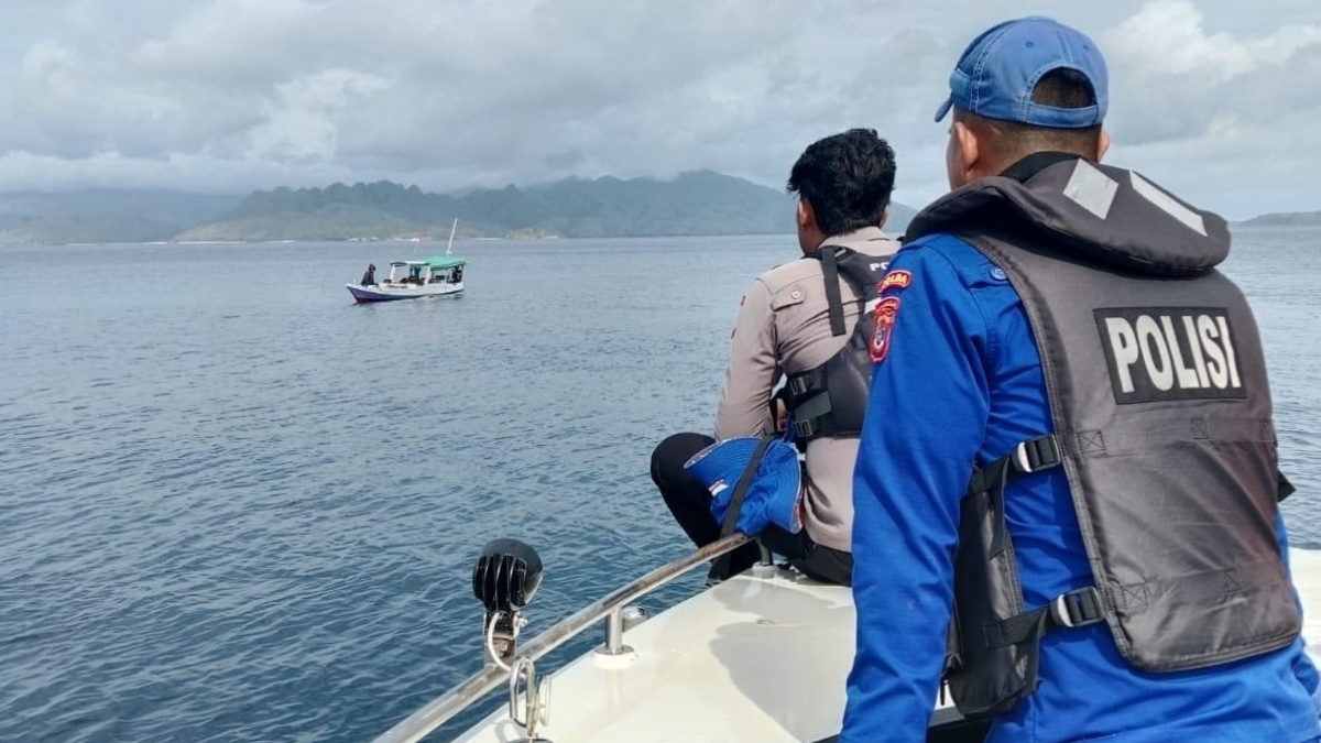 La niña valenciana rescatada con vida tras el naufragio en Indonesia ya está en España