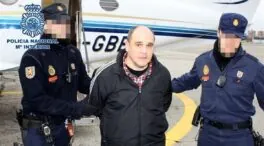 Francia mantiene a dos presos de ETA en la cárcel tras el traslado de Abaunza al País Vasco