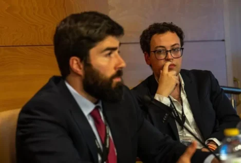 Dimite el jefe de redes sociales de Vox tras ser denunciado por acoso sexual a un menor