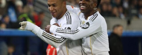 Mbappé y Rodrygo dan la victoria a un Real Madrid que sufre ante el Alavés