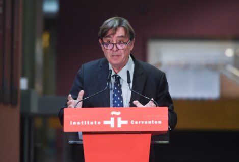 El Cervantes cubre la vacante que dejó una alto cargo para blindarse como funcionaria