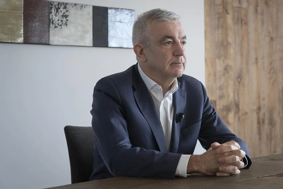 VÍDEO | Entrevista a Luis Garicano: «Plus Ultra es un caso claro de prácticas mafiosas» 