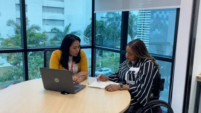 Mapfre emplea a 1.152 personas con discapacidad de 27 países, el 4,2% de la plantilla