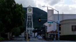 Paramount lanza una opa hostil por Warner Bros tras el acuerdo de compra de Netflix