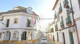 El PP vota a favor de retirar la calle Juan Carlos I de la localidad sevillana de Peñaflor