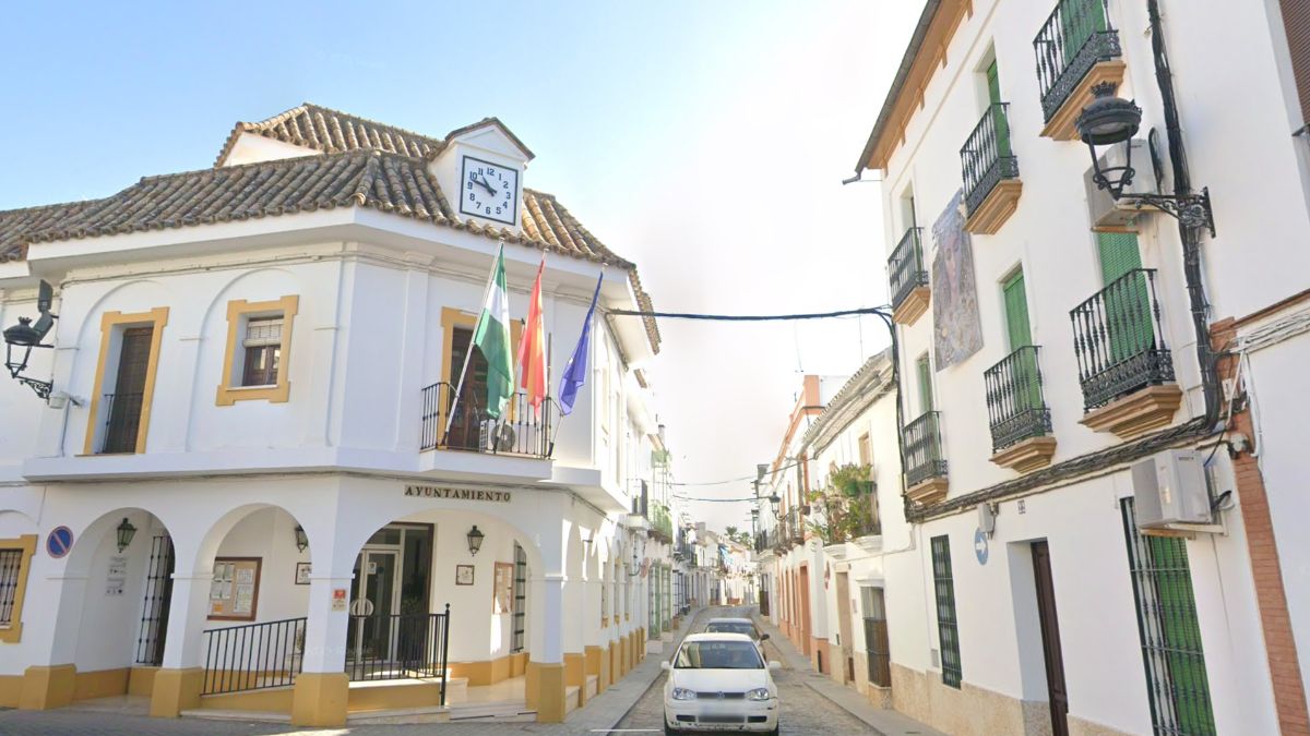 El PP vota a favor de retirar la calle Juan Carlos I de la localidad sevillana de Peñaflor