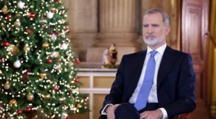 Cuando el Rey entra al salón de casa: tradición y simbología de los discursos de Navidad
