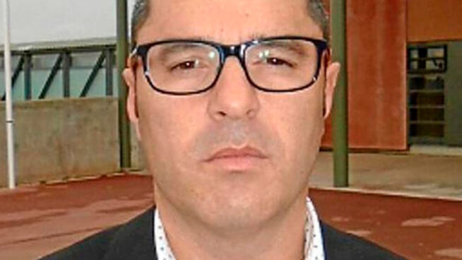 Exigen la destitución del director de prisiones en Cataluña por dar «una bofetada» a un preso