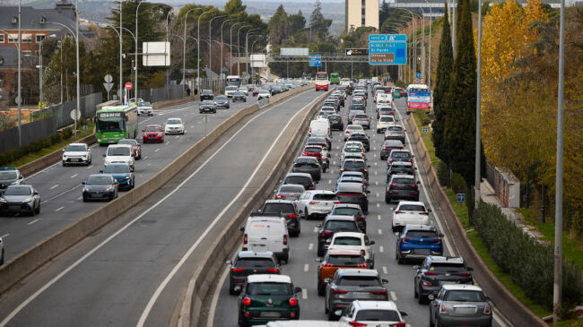 Varios accidentes generan retenciones en diferentes carreteras españolas