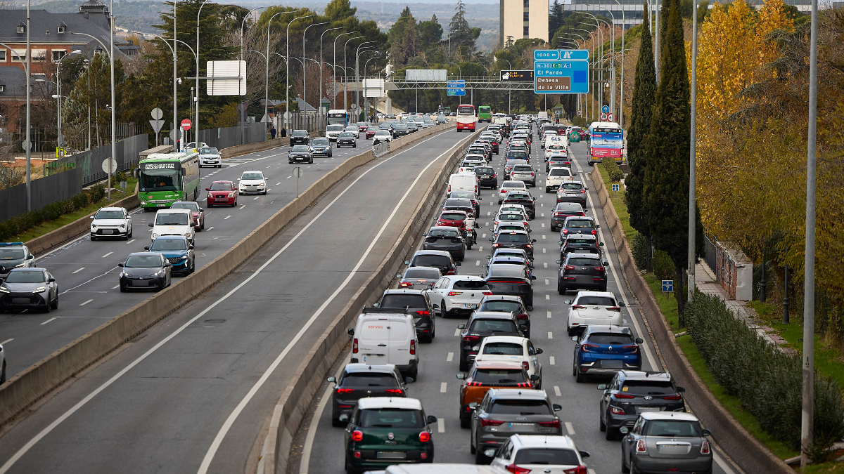 La DGT activa este viernes el primer dispositivo de Navidad que se prorrogará hasta el día 25