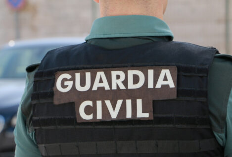 Buscan a un motorista arrastrado por un arroyo en Íllora (Granada)