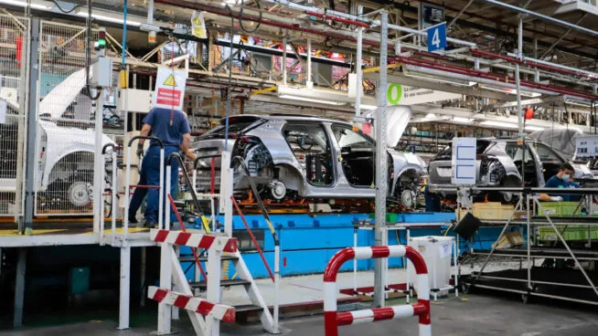 La inflación industrial volvió a tasas negativas en noviembre por la energía