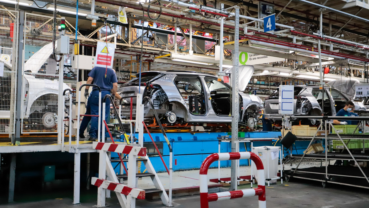 La inflación industrial volvió a tasas negativas en noviembre por la energía