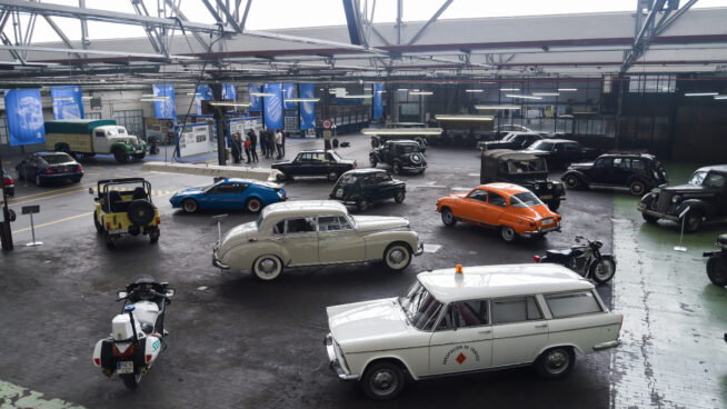 El Parque Móvil ha ingresado 187.000 euros tras subastar 436 vehículos para chatarra