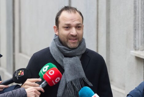 Víctor Ábalos defiende a su padre tras ingresar en prisión y apunta a Sánchez y Begoña Gómez