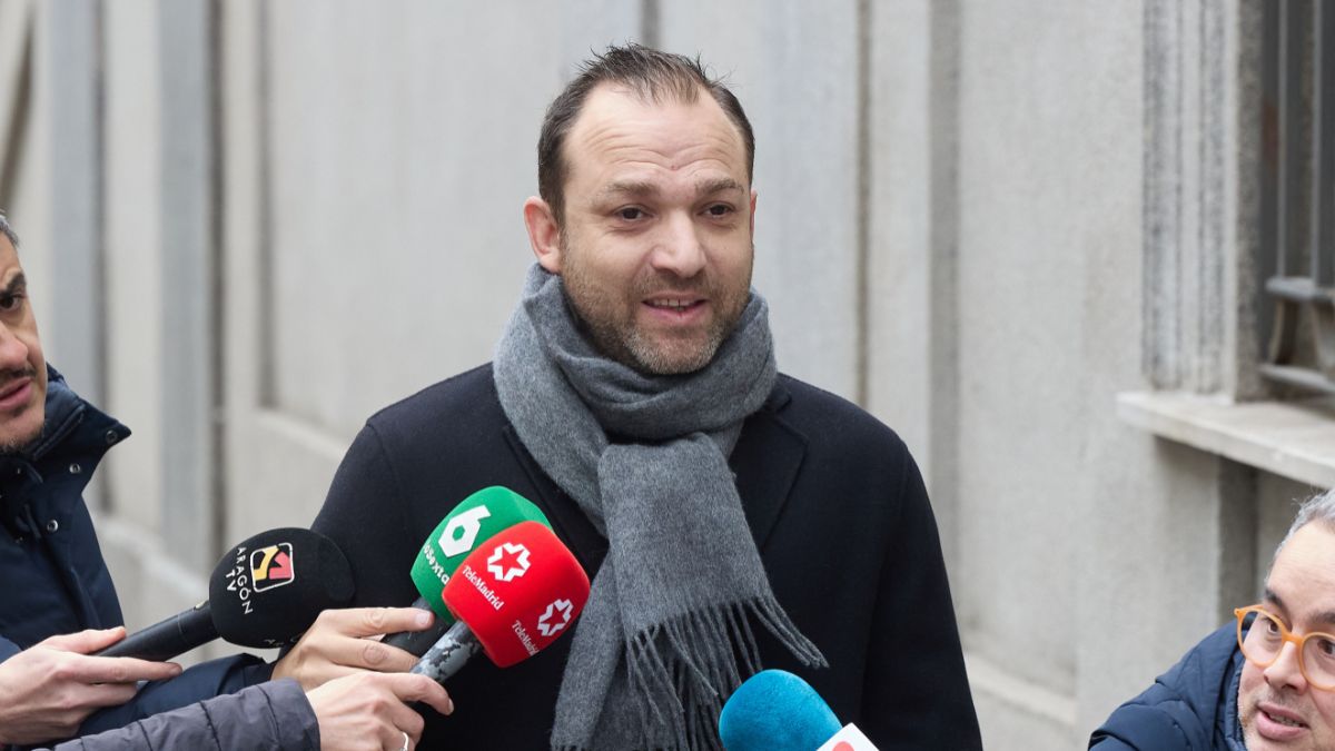 Víctor Ábalos defiende a su padre tras ingresar en prisión y apunta a Sánchez y Begoña Gómez