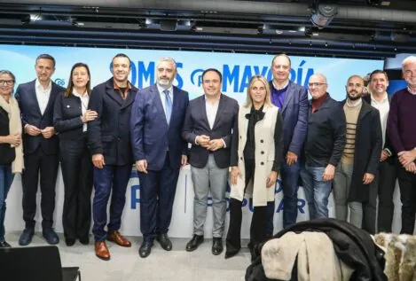 Feijóo apuesta por una gestora integradora en el PP valenciano hasta el congreso regional