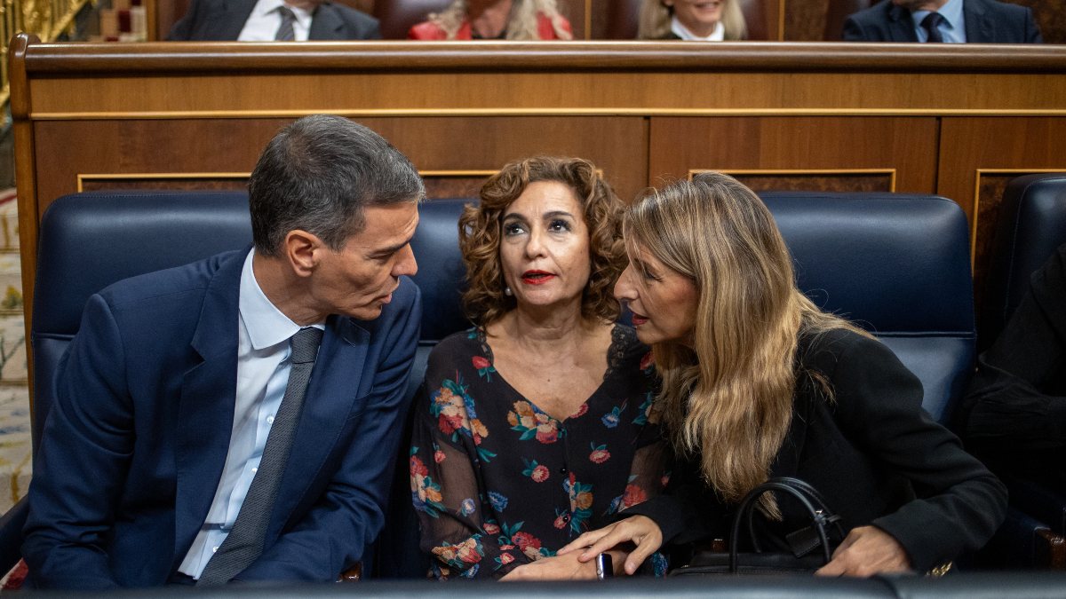 Sumar quiere cambios en tres ministerios y quitar Obras Públicas a Transportes