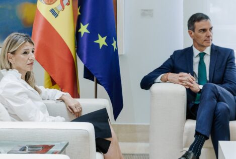 Yolanda Díaz cede a la presión de sus socios y aprieta a Sánchez: «Si no, será cómplice»