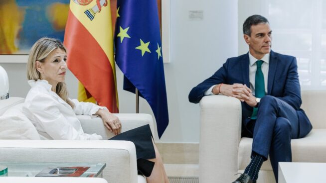 Yolanda Díaz cede a la presión de sus socios y aprieta a Sánchez: «Si no, será cómplice»
