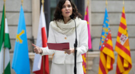 Ayuso acusa al Gobierno de agitar la polémica sanitaria para distraer y pide los audios íntegros