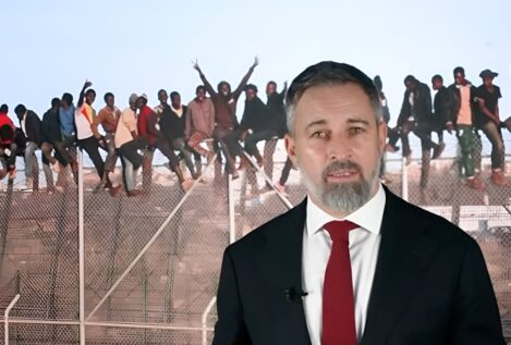 Abascal despide el año acusando a PP y PSOE de fomentar la «invasión» de inmigrantes ilegales