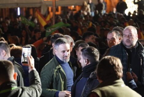 Abascal se vuelca con Extremadura: visita en una furgoneta hasta tres pueblos cada día