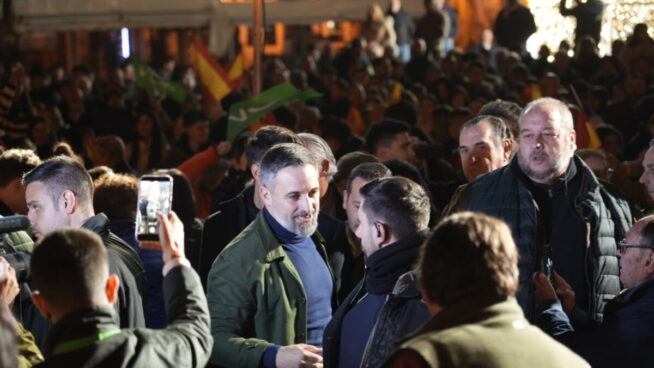 Abascal se vuelca con Extremadura: visita en una furgoneta hasta tres pueblos cada día