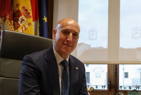 El alcalde leonés pide al PSOE abstenerse para que el PP no gobierne con Vox en Extremadura