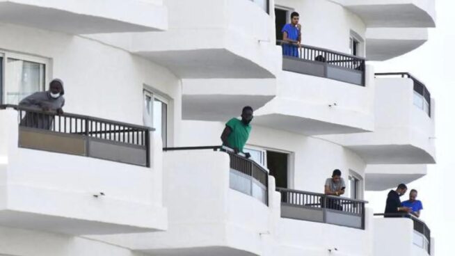 La trama SEPI creó una empresa para alojar inmigrantes en plena ola de pateras en Canarias